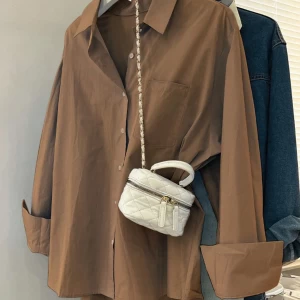 Bluză lejeră cu umăr căzut SHEIN